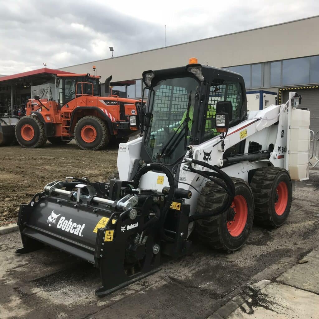Location raboteuse sur BOBCAT